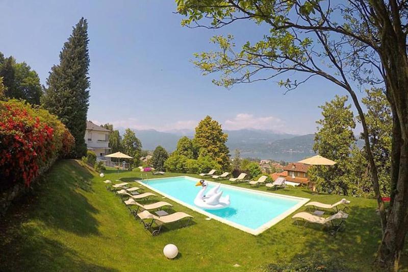 Baveno Villa Sleeps 10 Pool Air Con WiFi Esterno foto